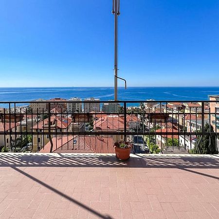 ואראצה Grande Appartamento Vista Mare מראה חיצוני תמונה